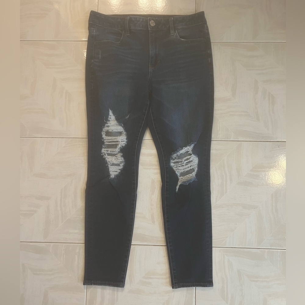 American Eagle Women’s Denim 360 Ne(x)t Level Stretch Ripped/Distressed Jeans
